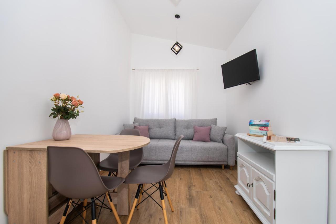 Apartmani Monika Zaboric Exterior foto
