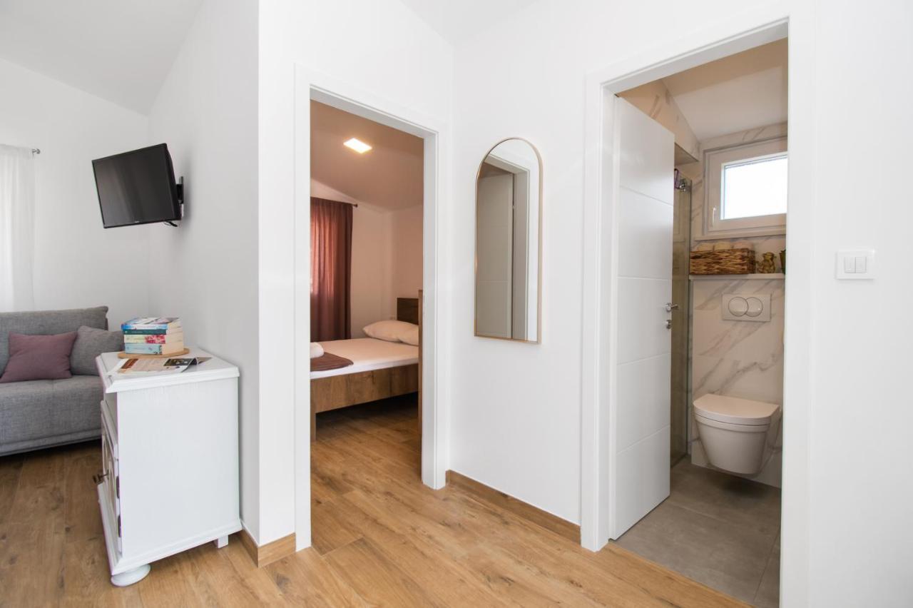 Apartmani Monika Zaboric Exterior foto